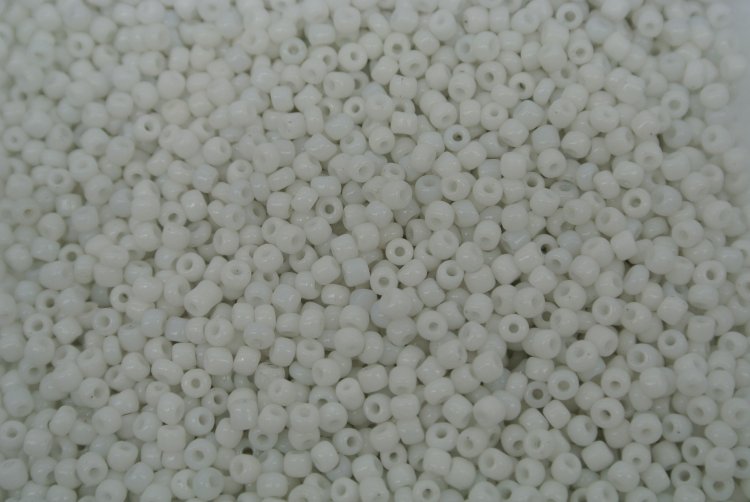 Seed Beads -11/0 size #41 White 1/6Pound - Click Image to Close