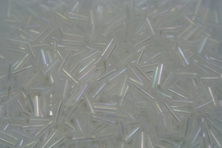 Buggle Beads 3"sizes #441 Pearl White 1/6Pound - Click Image to Close