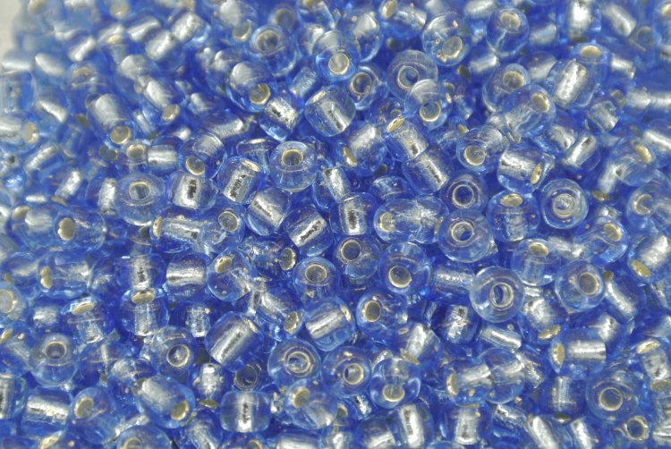 6/0 E Beads #33D Metal Blue 1/6Pound - Click Image to Close