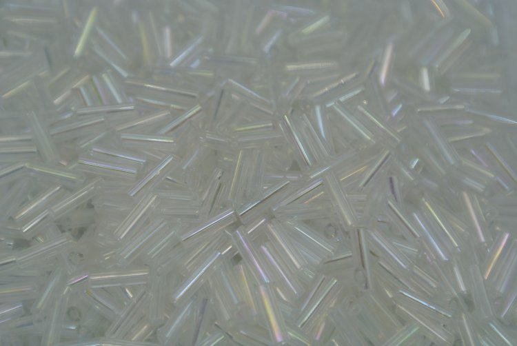 Buggle Beads 3"sizes #401 Clear 1/6Pound - Click Image to Close
