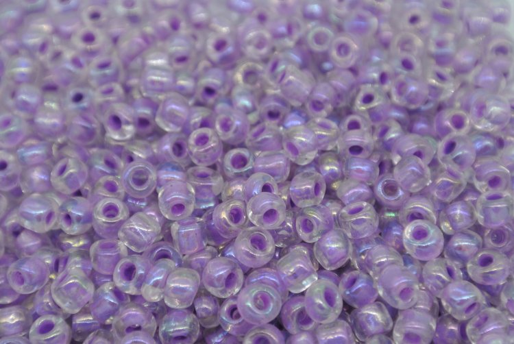 6/0 E Beads #506A Transparent Light Purple 1Pound - Click Image to Close